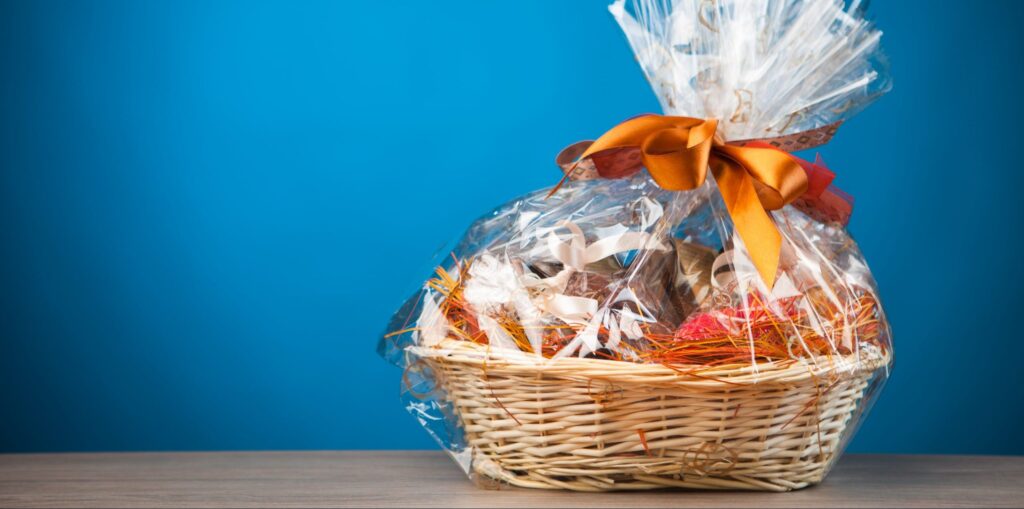 Lovely- Manly Gift baskets for Valentine's Day for your men